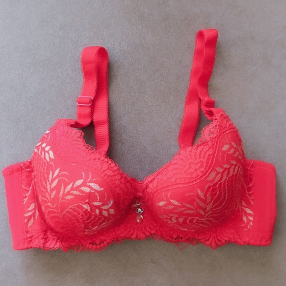 32B Red Lace Bra